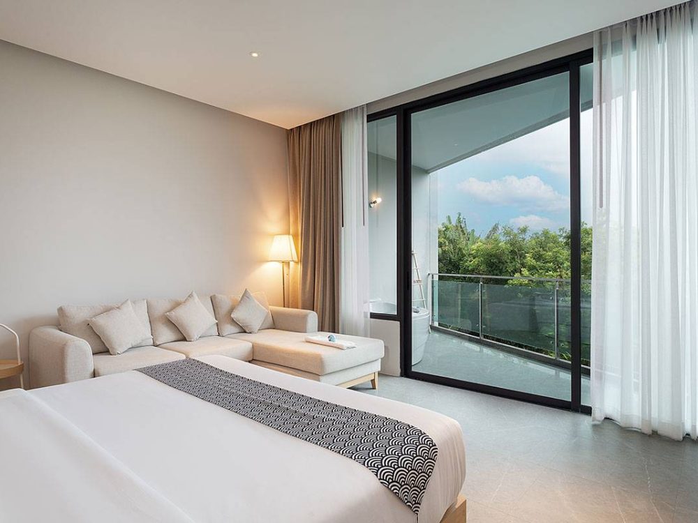 Deluxe Jacuzzi Pool View (7)