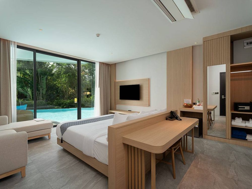 Deluxe-Pool-Access-Type1-01