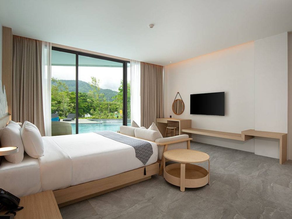 Deluxe-Pool-Access-Type2-10