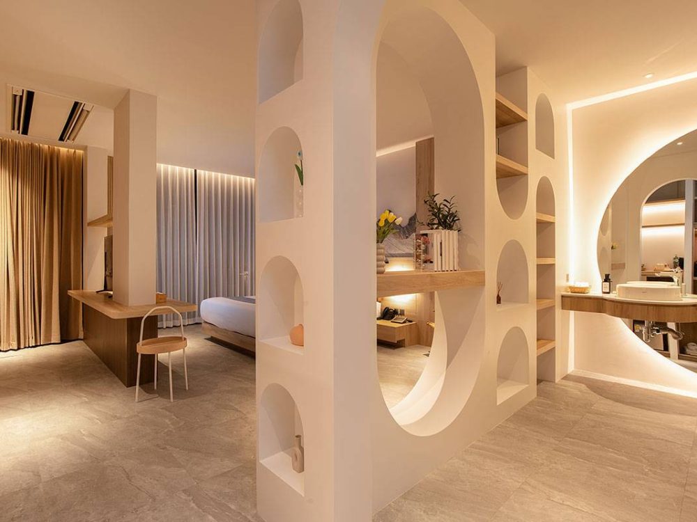 Honeymoon-Suite-with-Jacuzzi-22